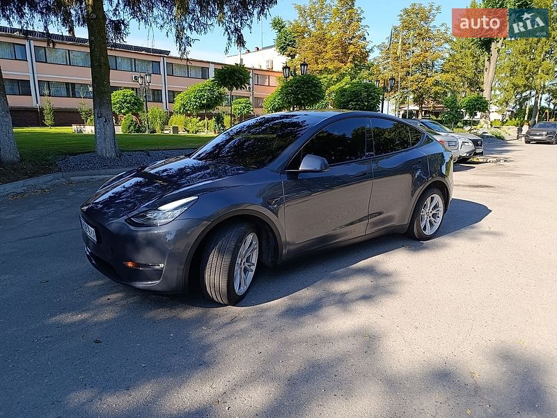 Внедорожник / Кроссовер Tesla Model Y 2023 в Звягеле фото 2 Внедорожник / Кроссовер Tesla Model Y 2023 в Звягеле