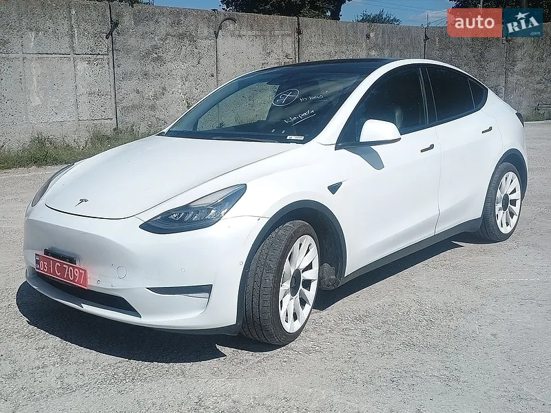 Tesla Model Y 2022