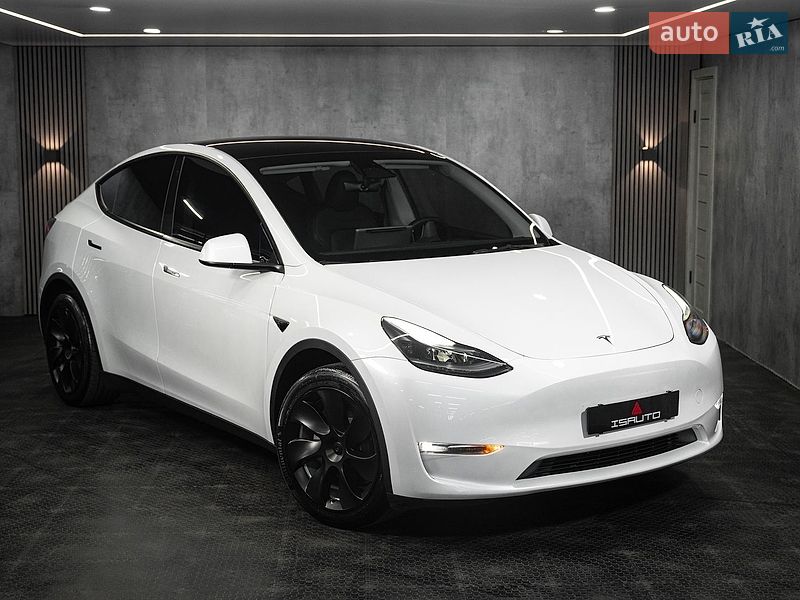 Tesla Model Y 2023