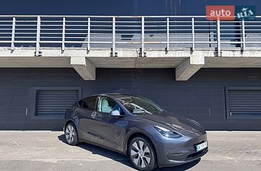 Tesla Model Y  2022