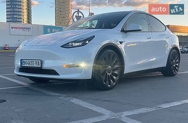 Внедорожник / Кроссовер Tesla Model Y 2022 в Киеве