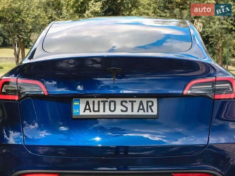 Внедорожник / Кроссовер Tesla Model Y 2022 в Киеве