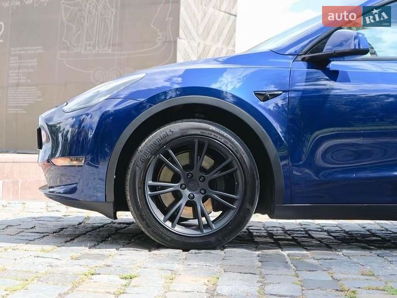 Внедорожник / Кроссовер Tesla Model Y 2022 в Киеве