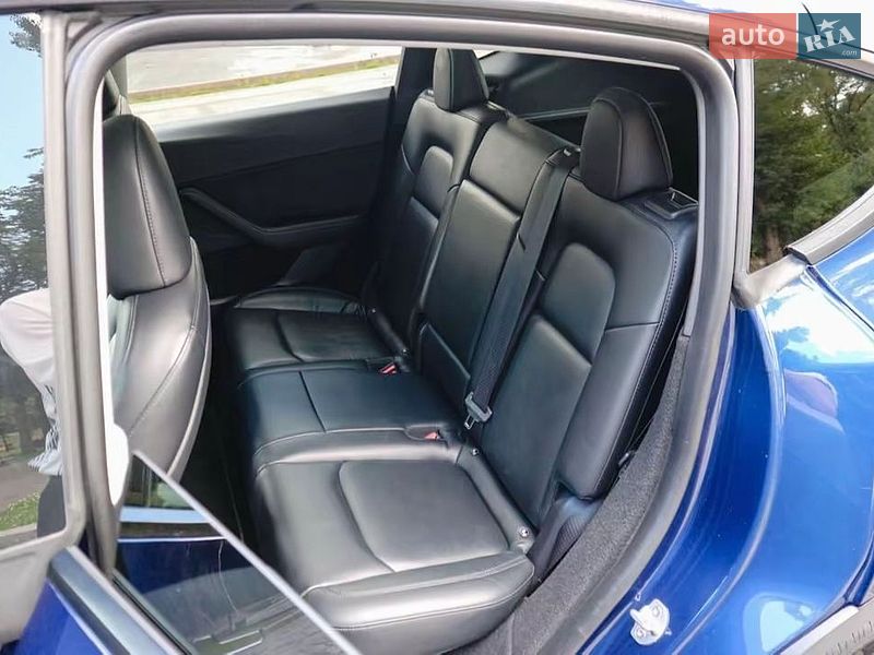 Внедорожник / Кроссовер Tesla Model Y 2022 в Киеве