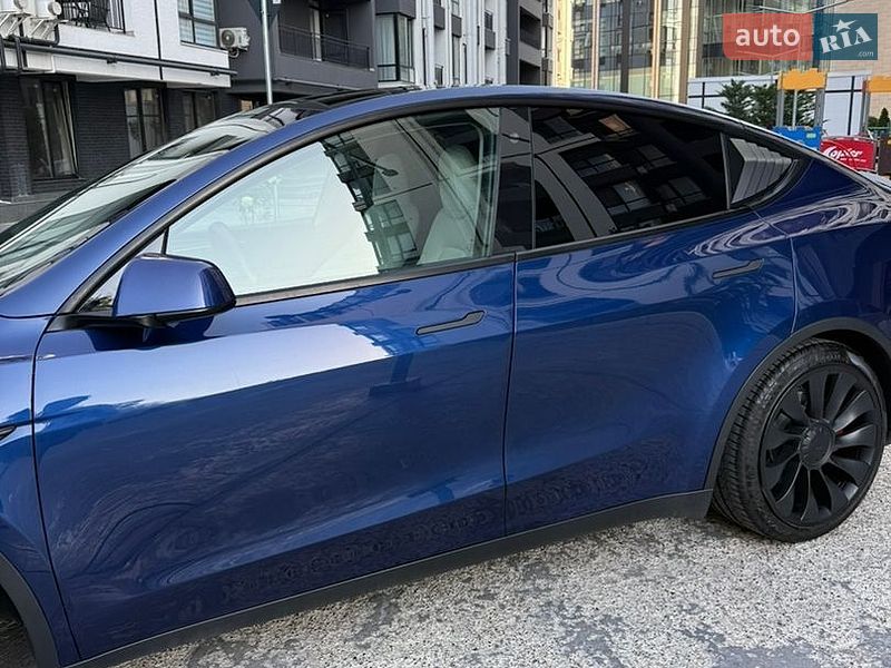 Позашляховик / Кросовер Tesla Model Y 2023 в Одесі
