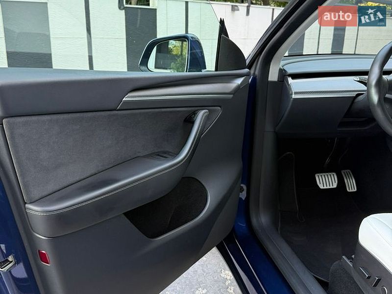 Позашляховик / Кросовер Tesla Model Y 2023 в Одесі