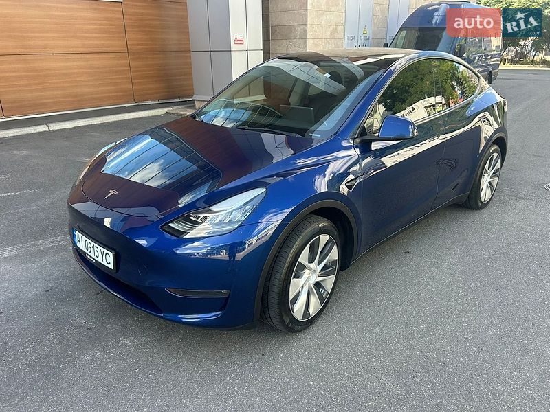 Tesla Model Y 2023