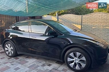 Tesla Model Y  2022