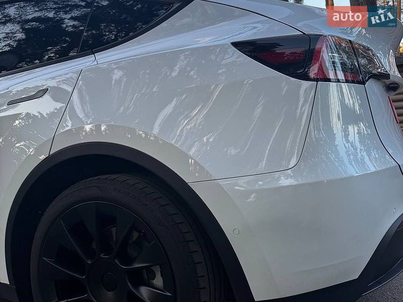 Внедорожник / Кроссовер Tesla Model Y 2022 в Чернигове