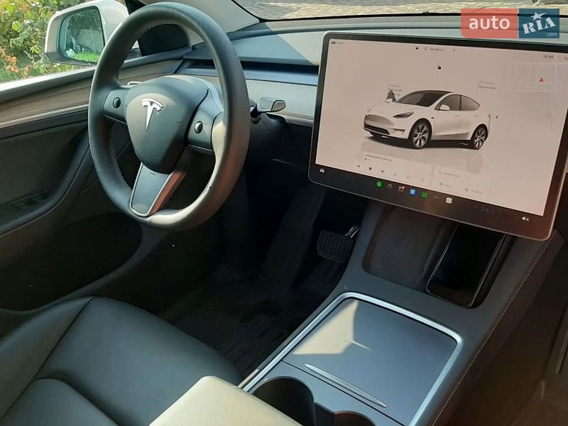 Внедорожник / Кроссовер Tesla Model Y 2023 в Тернополе