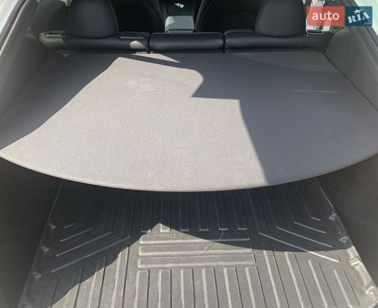 Внедорожник / Кроссовер Tesla Model Y 2023 в Тернополе