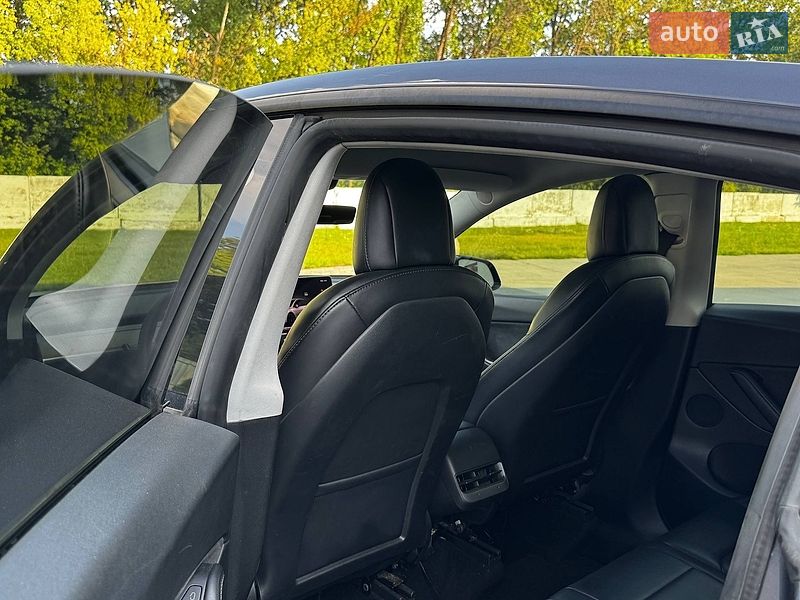 Позашляховик / Кросовер Tesla Model Y 2022 в Києві