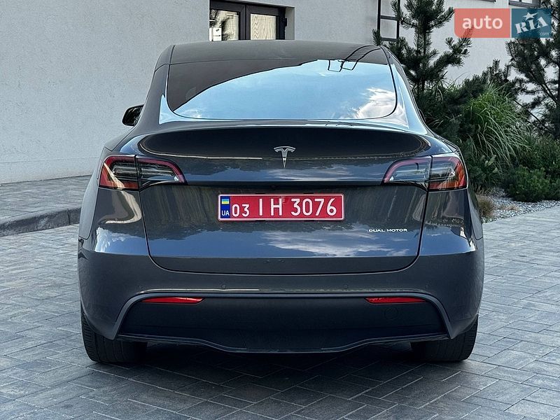 Позашляховик / Кросовер Tesla Model Y 2022 в Києві