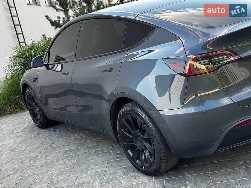 Позашляховик / Кросовер Tesla Model Y 2022 в Києві