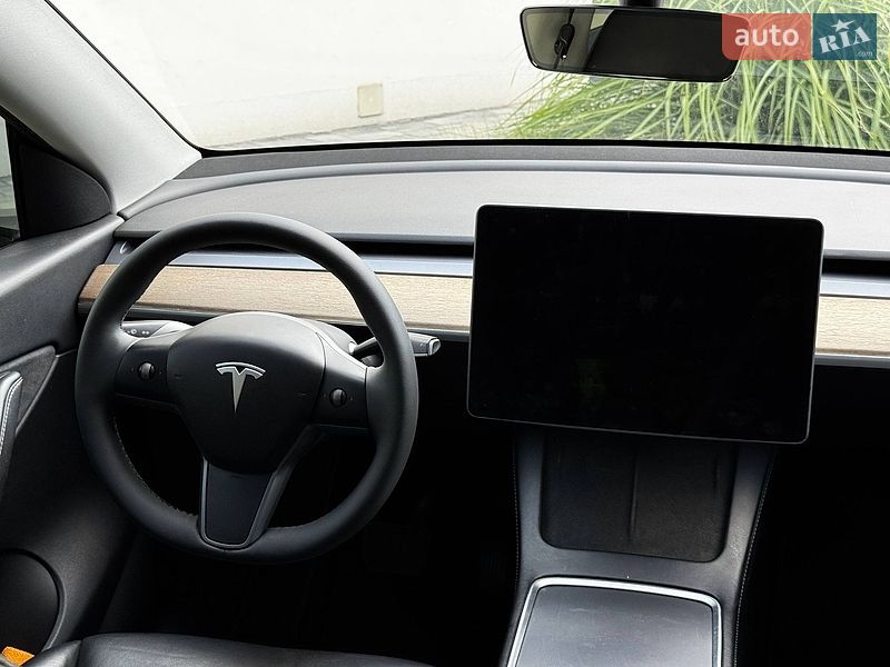 Позашляховик / Кросовер Tesla Model Y 2022 в Києві