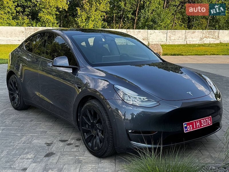 Позашляховик / Кросовер Tesla Model Y 2022 в Києві