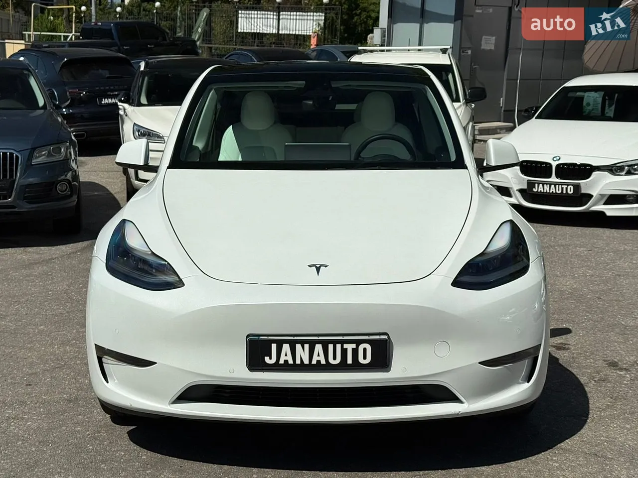 2022 Tesla Model Y - мініатюра 3