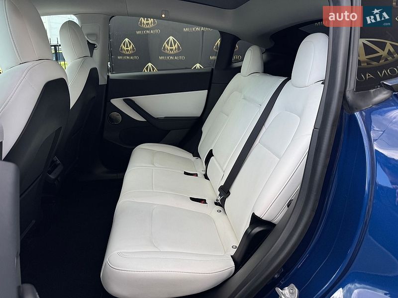 Внедорожник / Кроссовер Tesla Model Y 2021 в Киеве