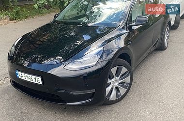 Tesla Model Y  2020