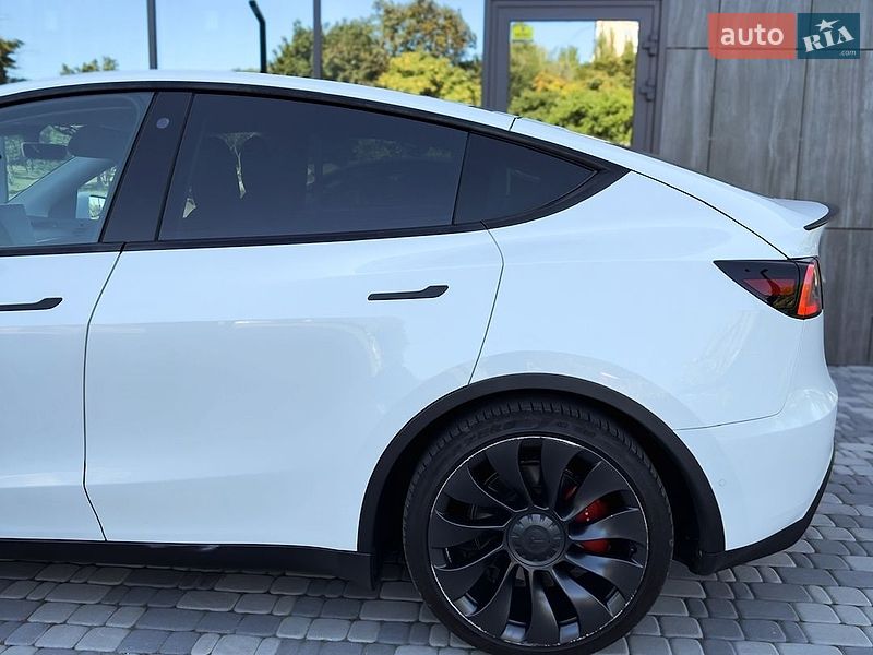 Внедорожник / Кроссовер Tesla Model Y 2021 в Запорожье фото 13 Внедорожник / Кроссовер Tesla Model Y 2021 в Запорожье