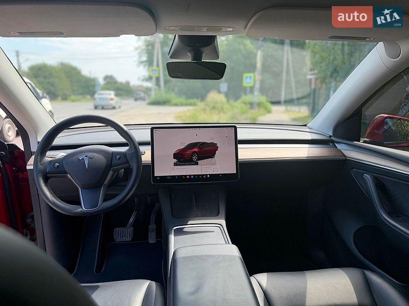 Позашляховик / Кросовер Tesla Model Y 2023 в Дніпрі фото 16 Позашляховик / Кросовер Tesla Model Y 2023 в Дніпрі