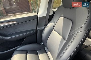 Позашляховик / Кросовер Tesla Model Y 2023 в Дніпрі фото 27 Позашляховик / Кросовер Tesla Model Y 2023 в Дніпрі