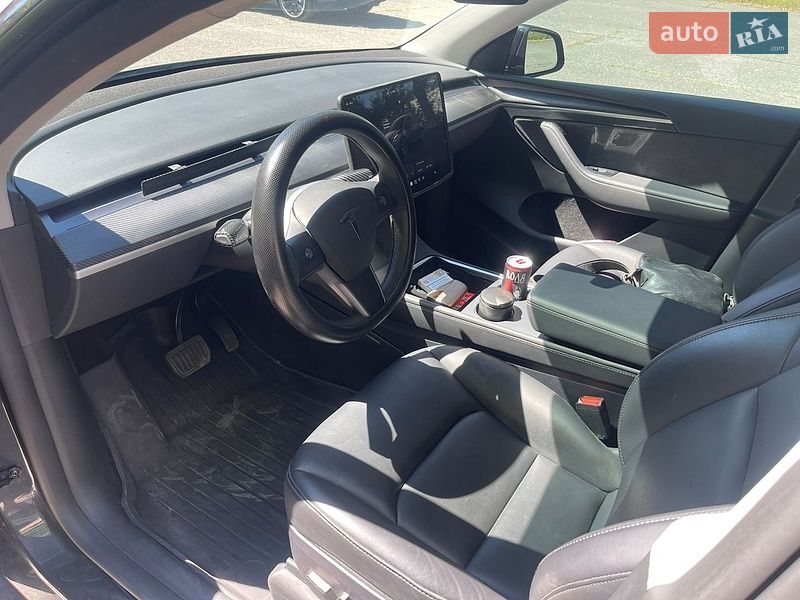 Позашляховик / Кросовер Tesla Model Y 2024 в Кривому Розі фото 4 Позашляховик / Кросовер Tesla Model Y 2024 в Кривому Розі