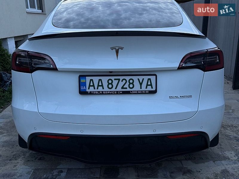 Внедорожник / Кроссовер Tesla Model Y 2022 в Черкассах