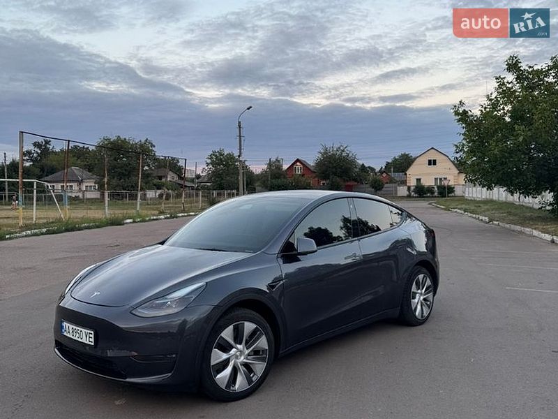 Позашляховик / Кросовер Tesla Model Y 2022 в Києві
