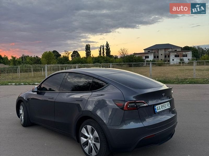 Позашляховик / Кросовер Tesla Model Y 2022 в Києві