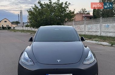 Позашляховик / Кросовер Tesla Model Y 2022 в Києві