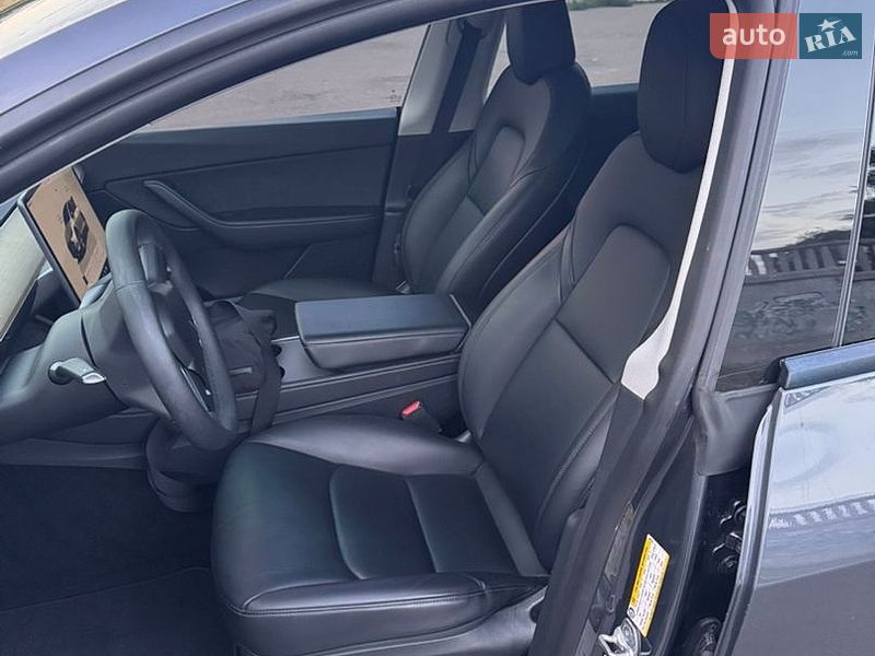 Позашляховик / Кросовер Tesla Model Y 2022 в Києві