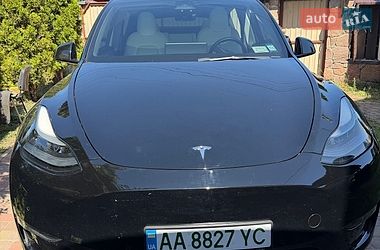 Tesla Model Y  2022