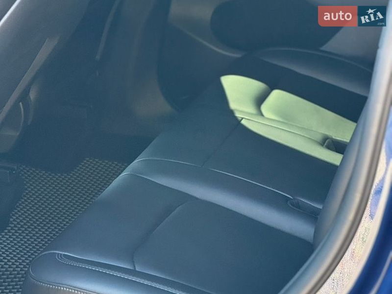 Позашляховик / Кросовер Tesla Model Y 2022 в Києві