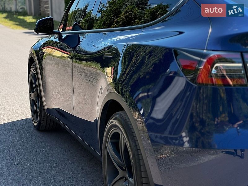 Позашляховик / Кросовер Tesla Model Y 2022 в Києві