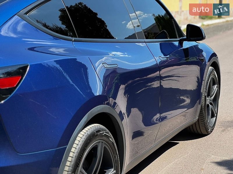 Позашляховик / Кросовер Tesla Model Y 2022 в Києві