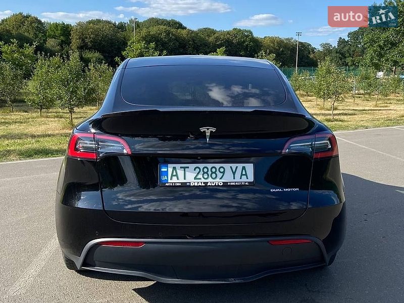Позашляховик / Кросовер Tesla Model Y 2020 в Івано-Франківську