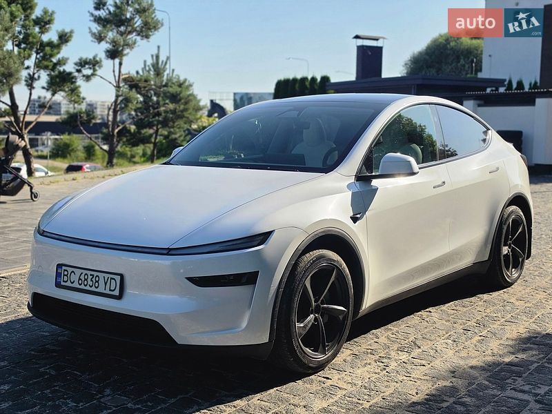 Позашляховик / Кросовер Tesla Model Y 2025 в Львові