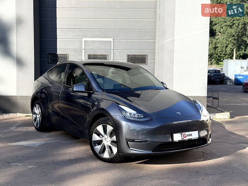 Tesla Model Y 2022