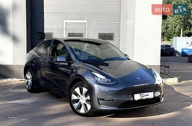 Tesla Model Y  2022