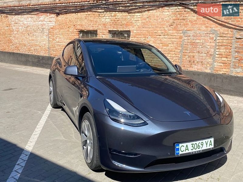 Tesla Model Y 2022