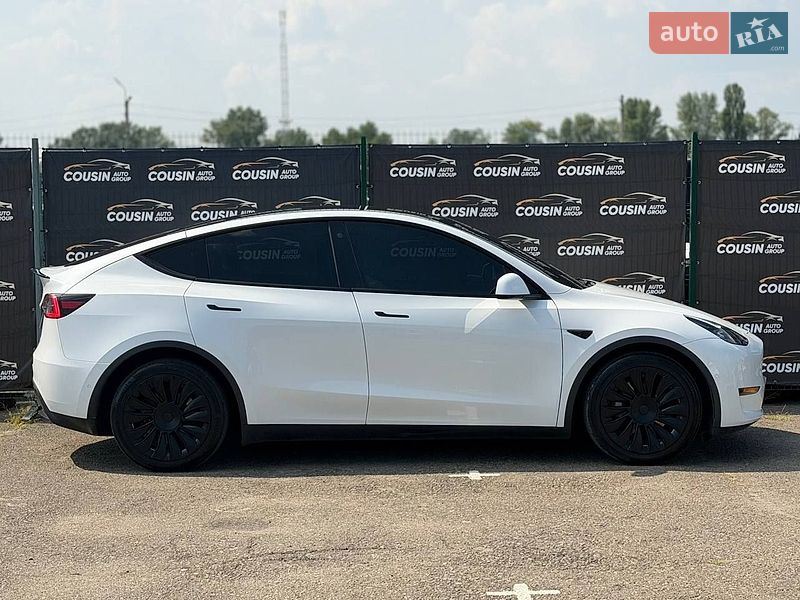 Внедорожник / Кроссовер Tesla Model Y 2021 в Киеве