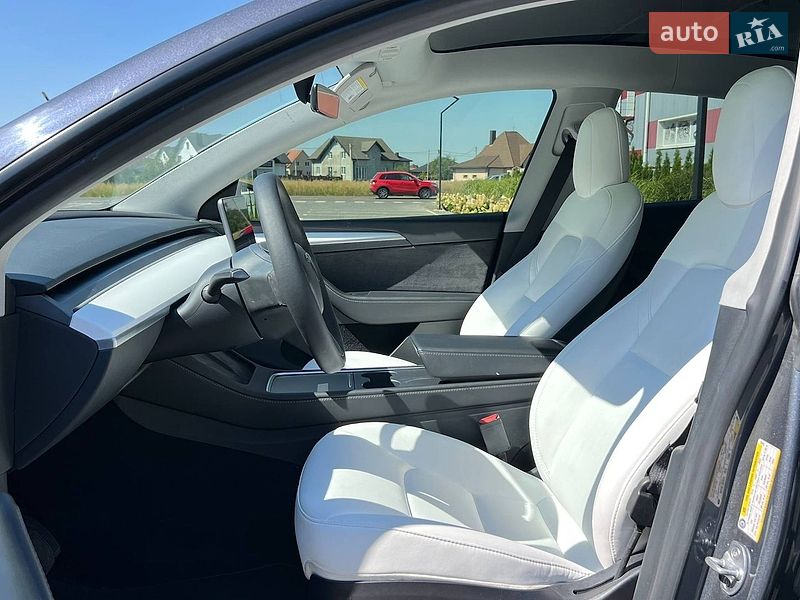 Позашляховик / Кросовер Tesla Model Y 2023 в Луцьку