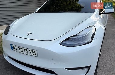 Tesla Model Y  2023