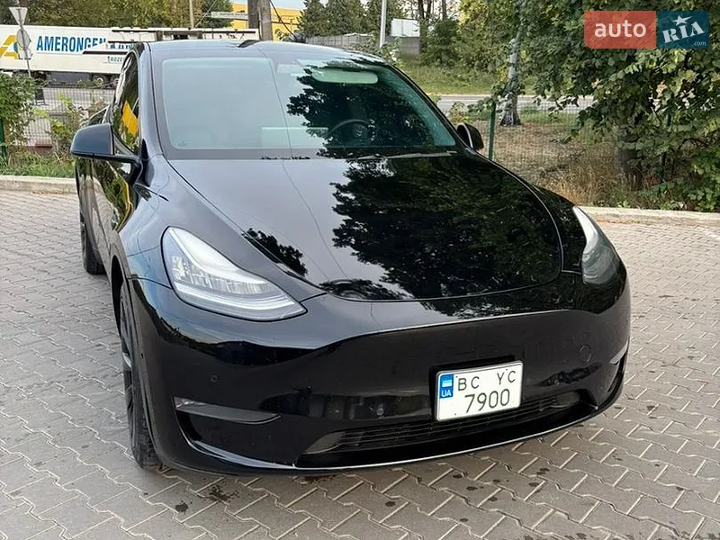 Tesla Model Y 2020