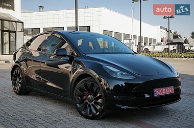 Tesla Model Y  2022