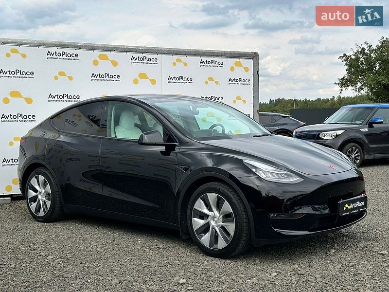 Внедорожник / Кроссовер Tesla Model Y 2021 в Луцке