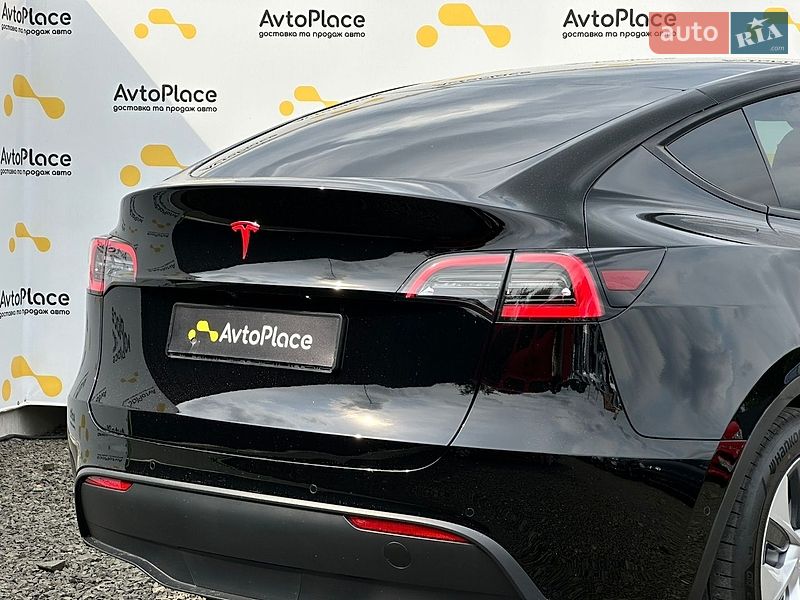 Внедорожник / Кроссовер Tesla Model Y 2021 в Луцке