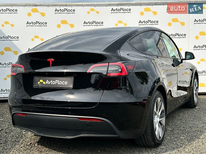 Внедорожник / Кроссовер Tesla Model Y 2021 в Луцке