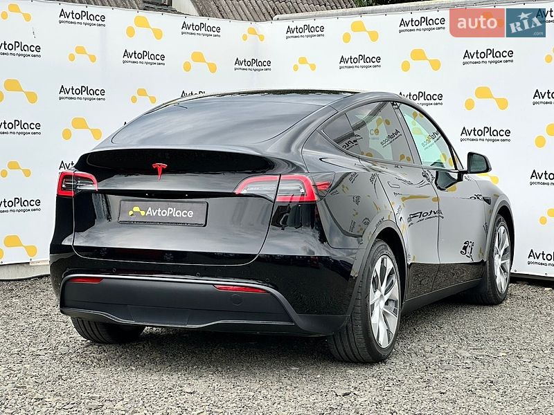Внедорожник / Кроссовер Tesla Model Y 2021 в Луцке